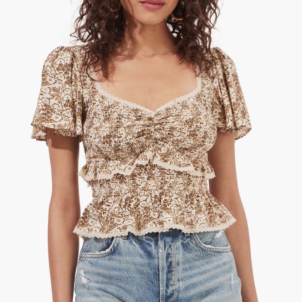 ASTR Floral, Cream Ruffle Blouse, Medium